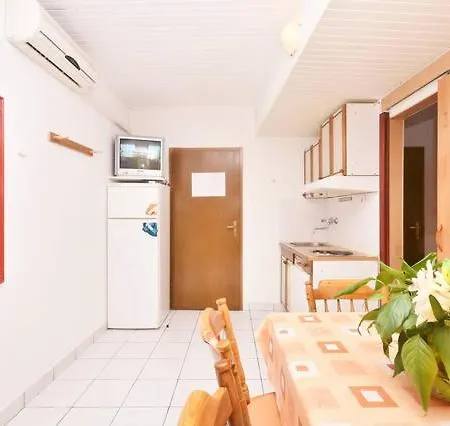 Center Apartment *